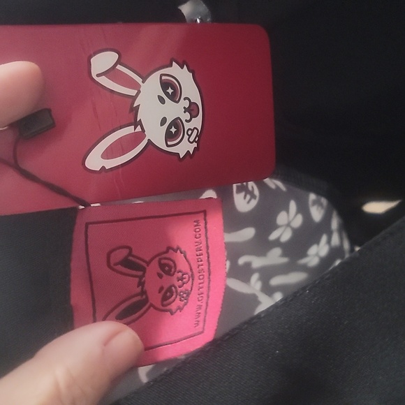 Hot topic skir get lost perv yenny black white flower bunny heart mini xs - Picture 4 of 8